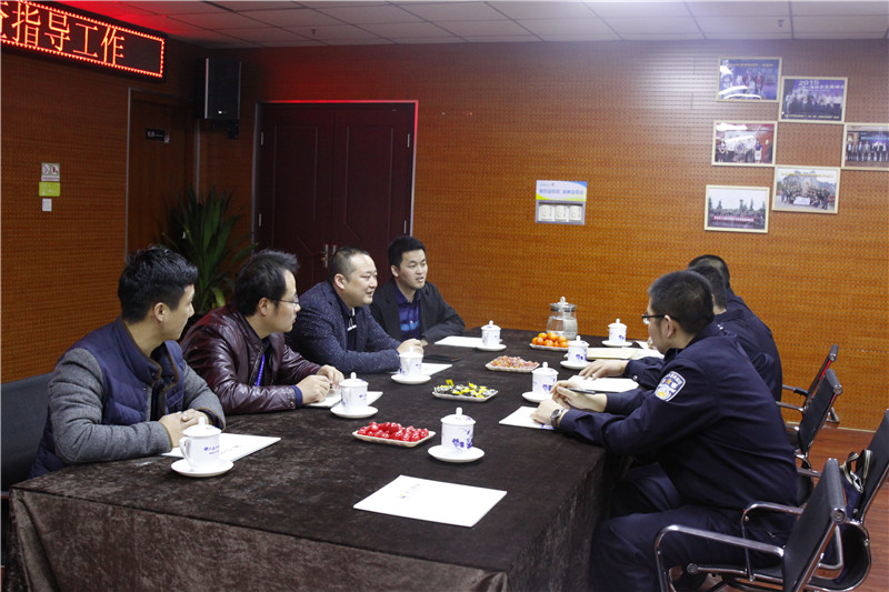 西安市网监支队领导梁政委一行莅临天互数据视察指导工作